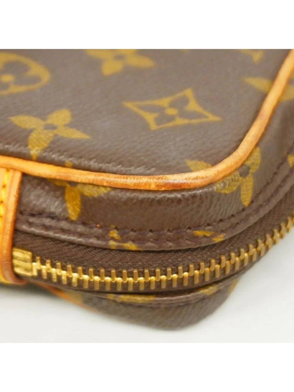 Louis Vuitton Clutch Monogram Marly Dragonne PM Brown